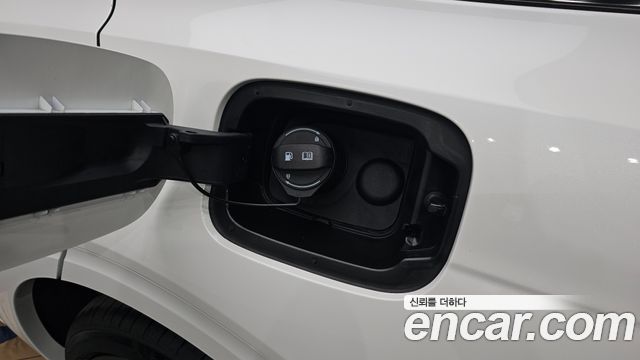 Genesis GV70 2024 — photo 38