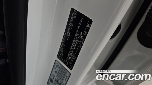 Genesis GV70 2024 — photo 39