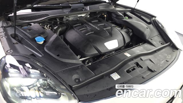 Porsche Cayenne 2017 — photo 6