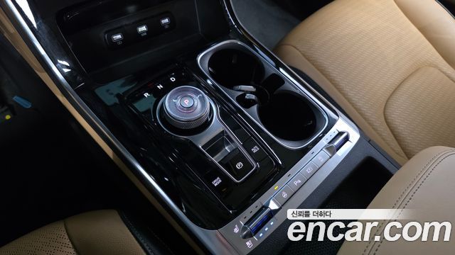 Kia Canival 2022 — photo 12