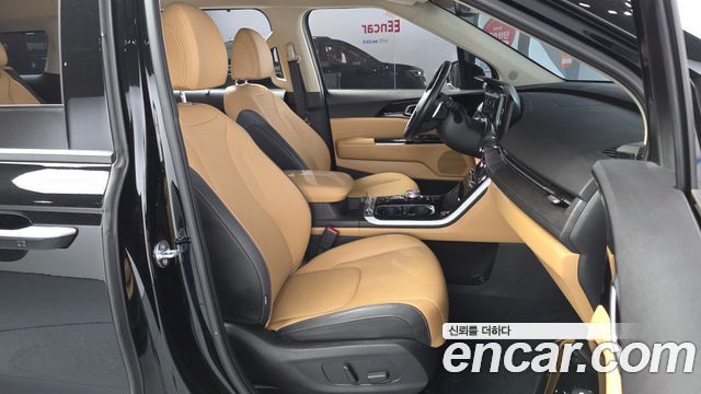 Kia Canival 2022 — photo 17