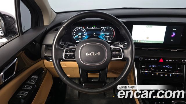 Kia Canival 2022 — photo 19