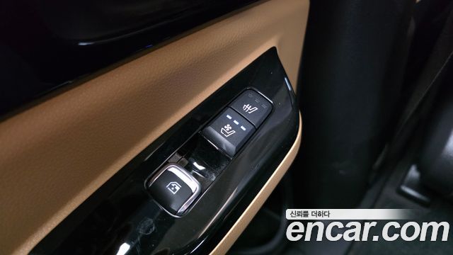 Kia Canival 2022 — photo 25