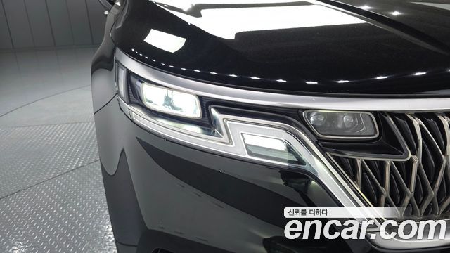 Kia Canival 2022 — photo 8