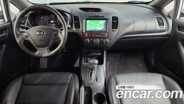 Kia K3 2015 — photo 10