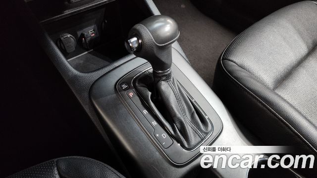 Kia K3 2015 — photo 12