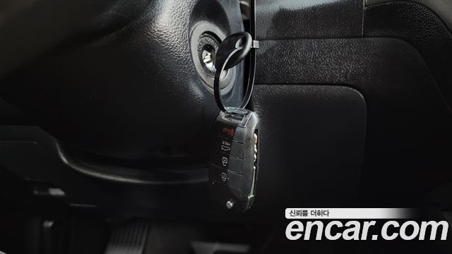 Kia K3 2015 — photo 28