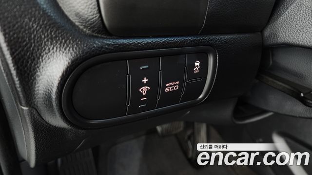 Kia K3 2015 — photo 30