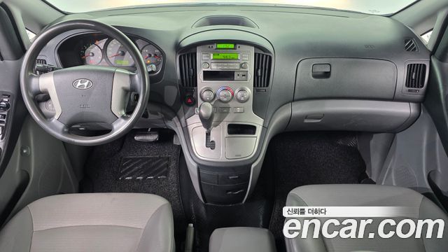 Hyundai Starex 2011 — photo 10