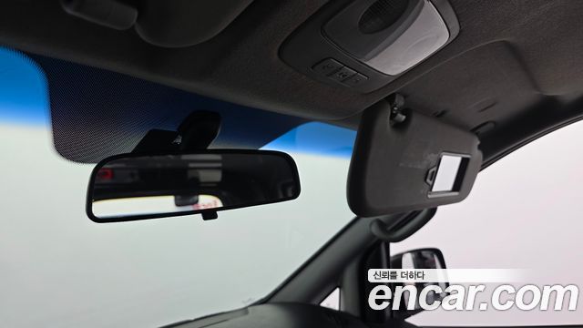 Hyundai Starex 2011 — photo 22