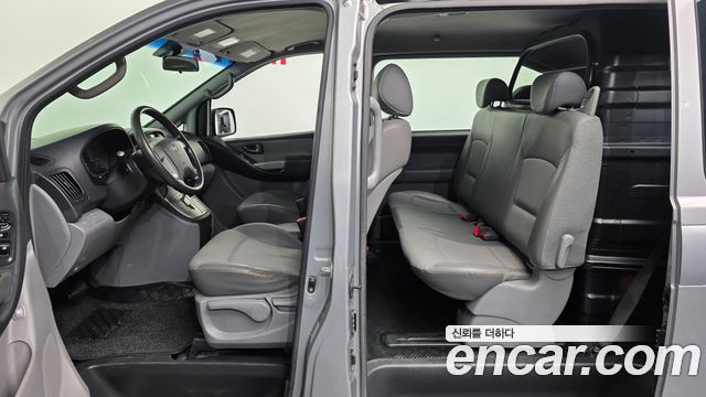 Hyundai Starex 2011 — photo 28