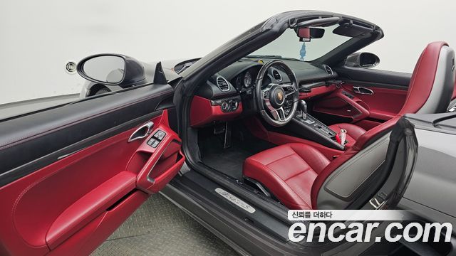 Porsche 718 2017 — photo 13