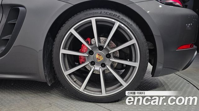 Porsche 718 2017 — photo 7