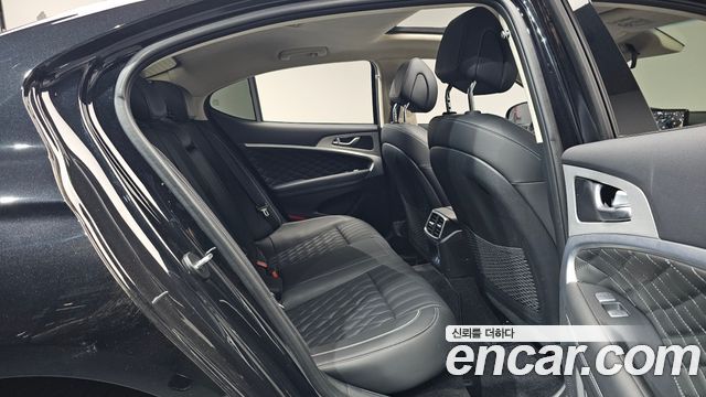 Genesis G70 2024 — photo 17