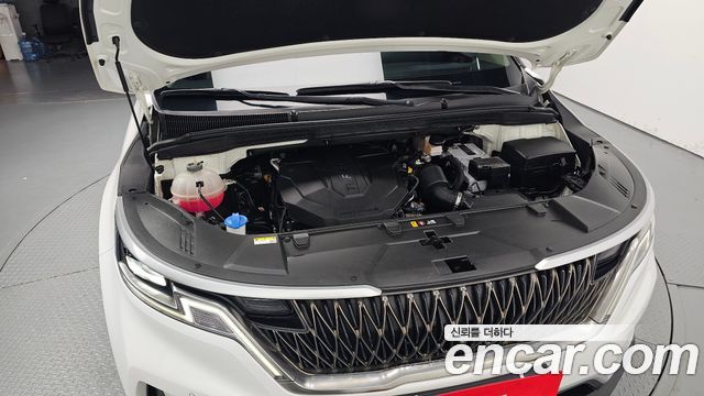 Kia Canival 2023 — photo 6