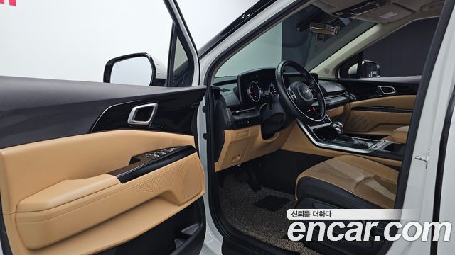 Kia Canival 2023 — photo 10