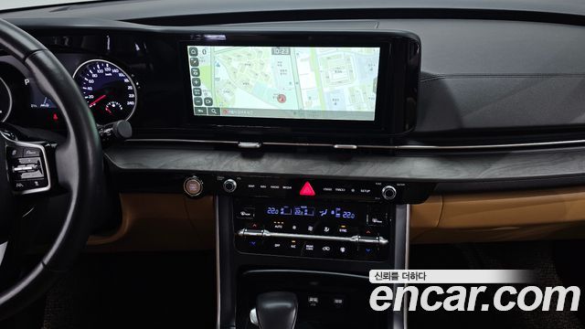 Kia Canival 2023 — photo 14