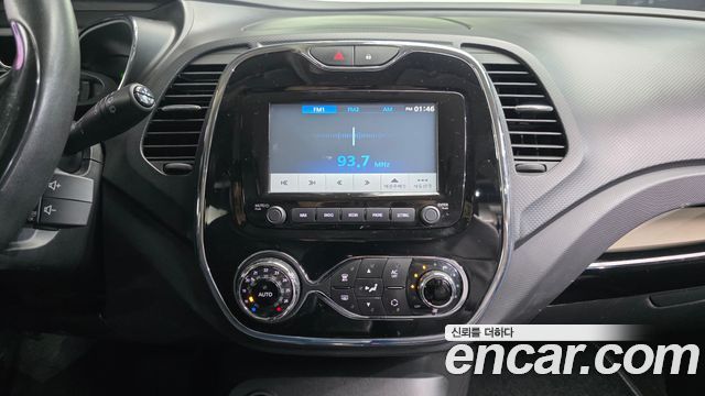 Renault Korea QM3 2015 — photo 14