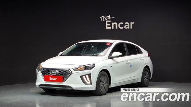 Hyundai Ioniq 2020 — photo 1