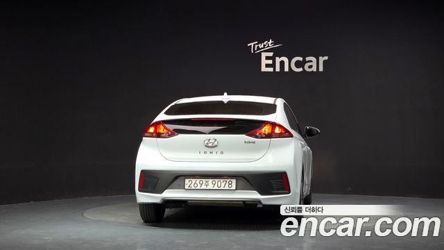 Hyundai Ioniq 2020 — photo 4