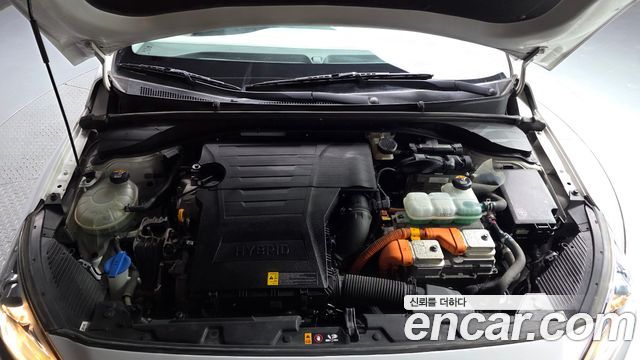 Hyundai Ioniq 2020 — photo 6