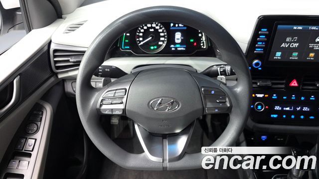 Hyundai Ioniq 2020 — photo 21