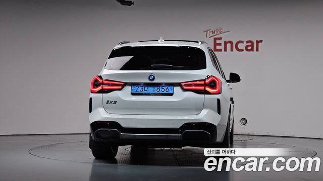 BMW iX3 2024 — photo 4
