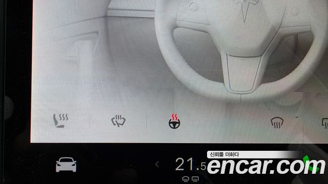 Tesla Model Y 2022 — photo 30