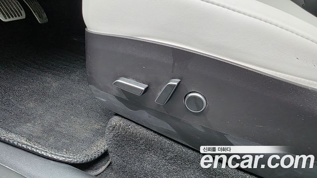 Tesla Model Y 2022 — photo 32