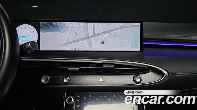 Genesis GV70 2025 — photo 14