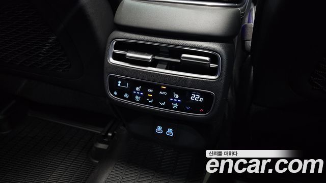 Genesis GV70 2025 — photo 18