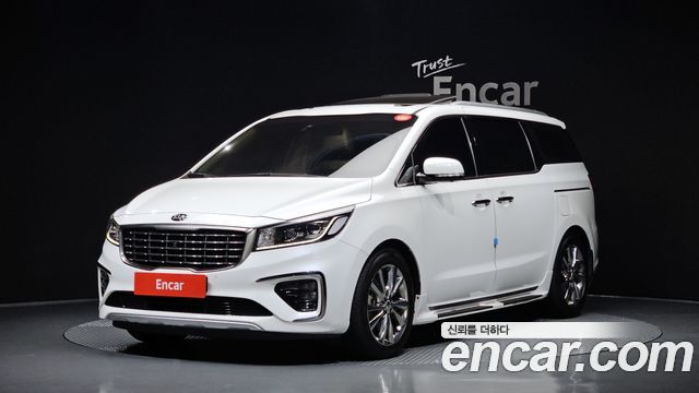 Kia Canival 2019 — photo 1