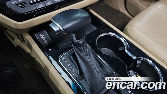 Kia Canival 2019 — photo 9