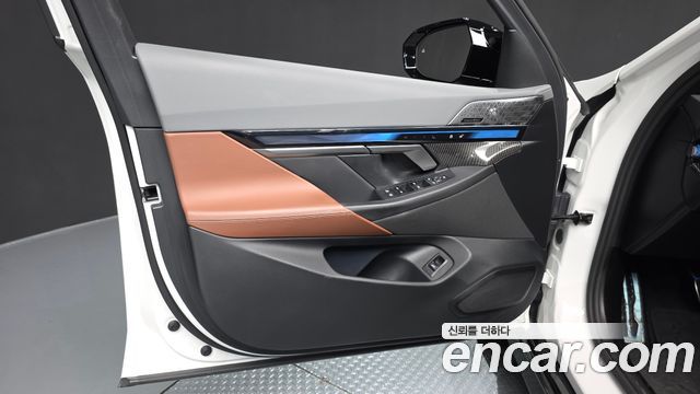 BMW i5 2024 — photo 14