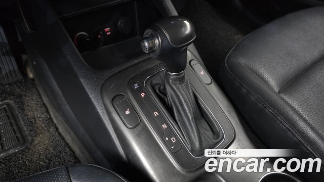 Kia K3 2013 — photo 9