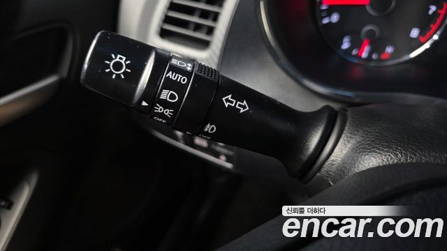 Kia K3 2013 — photo 11