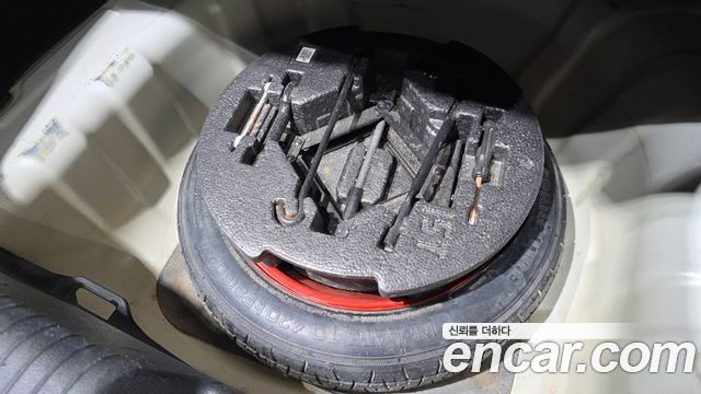 Kia K3 2013 — photo 17