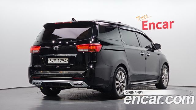 Kia Canival 2018 — photo 2