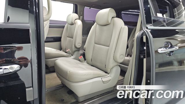 Kia Canival 2018 — photo 12