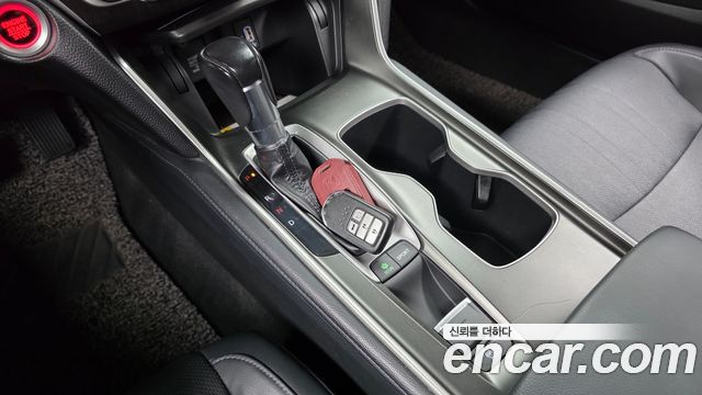 Honda Accord 2018 — photo 12