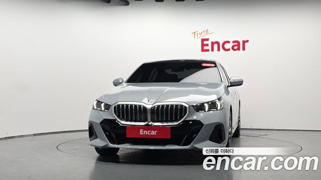 BMW 5-Series 2025 — photo 3