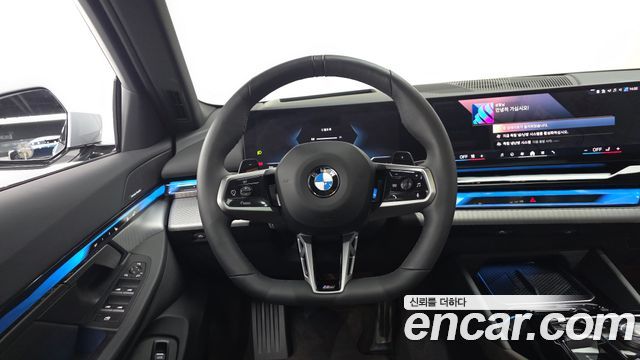 BMW 5-Series 2025 — photo 18