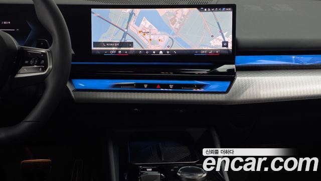 BMW 5-Series 2025 — photo 19