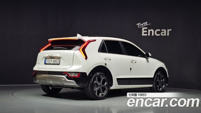 Kia Niro 2022 — photo 2