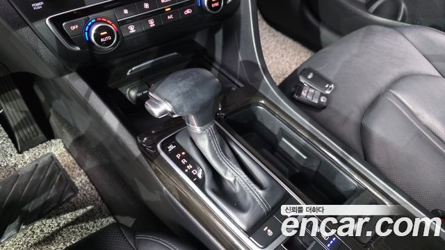 Kia K5 2019 — photo 12