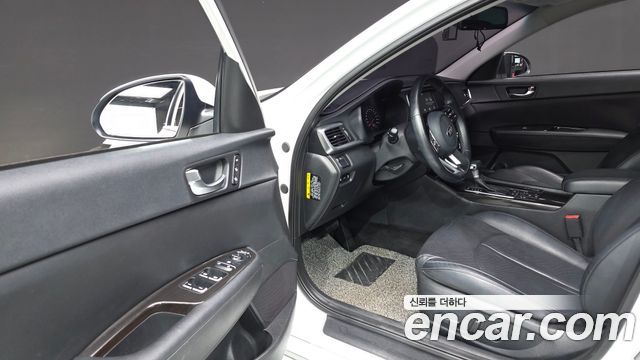 Kia K5 2019 — photo 13