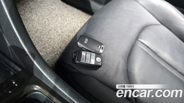 Kia K5 2019 — photo 23