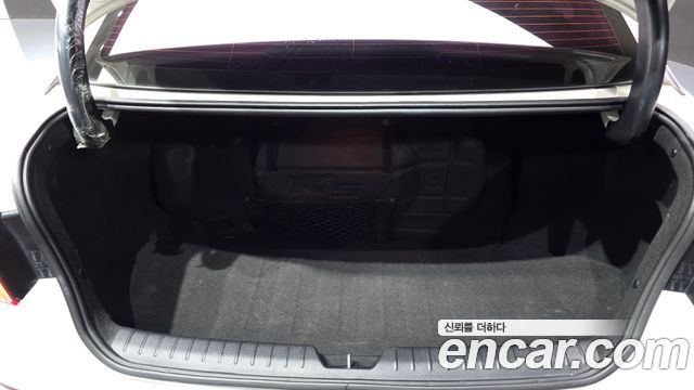 Kia K5 2019 — photo 24