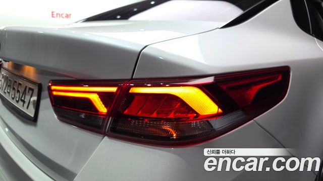 Kia K5 2019 — photo 9