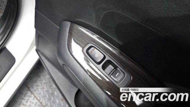 Kia K5 2019 — photo 28